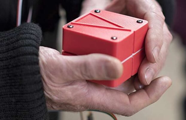 NewShapeChangingDeviceEnhancesNavigationforVisuallyImpairedIndividuals Yesil Science New Shape Changing Device Enhances Navigation for Visually Impaired Individuals