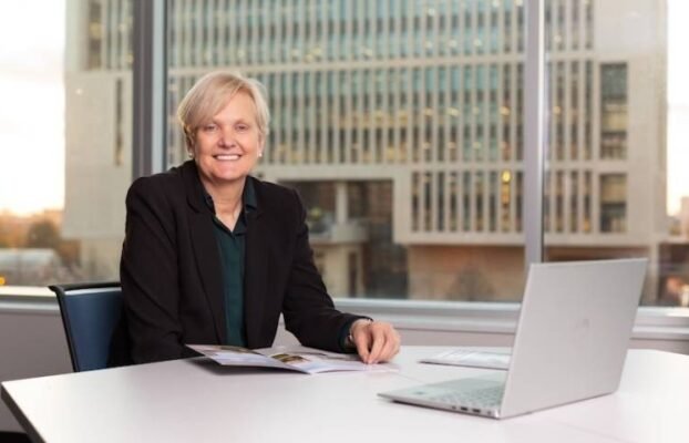 GenderDisparitiesinNHSDigitalTransformation Yesil Science Gender Disparities in NHS Digital Transformation