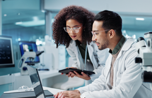 AI Tool Aims to Personalize Ovarian Cancer Treatment from Diagnosis